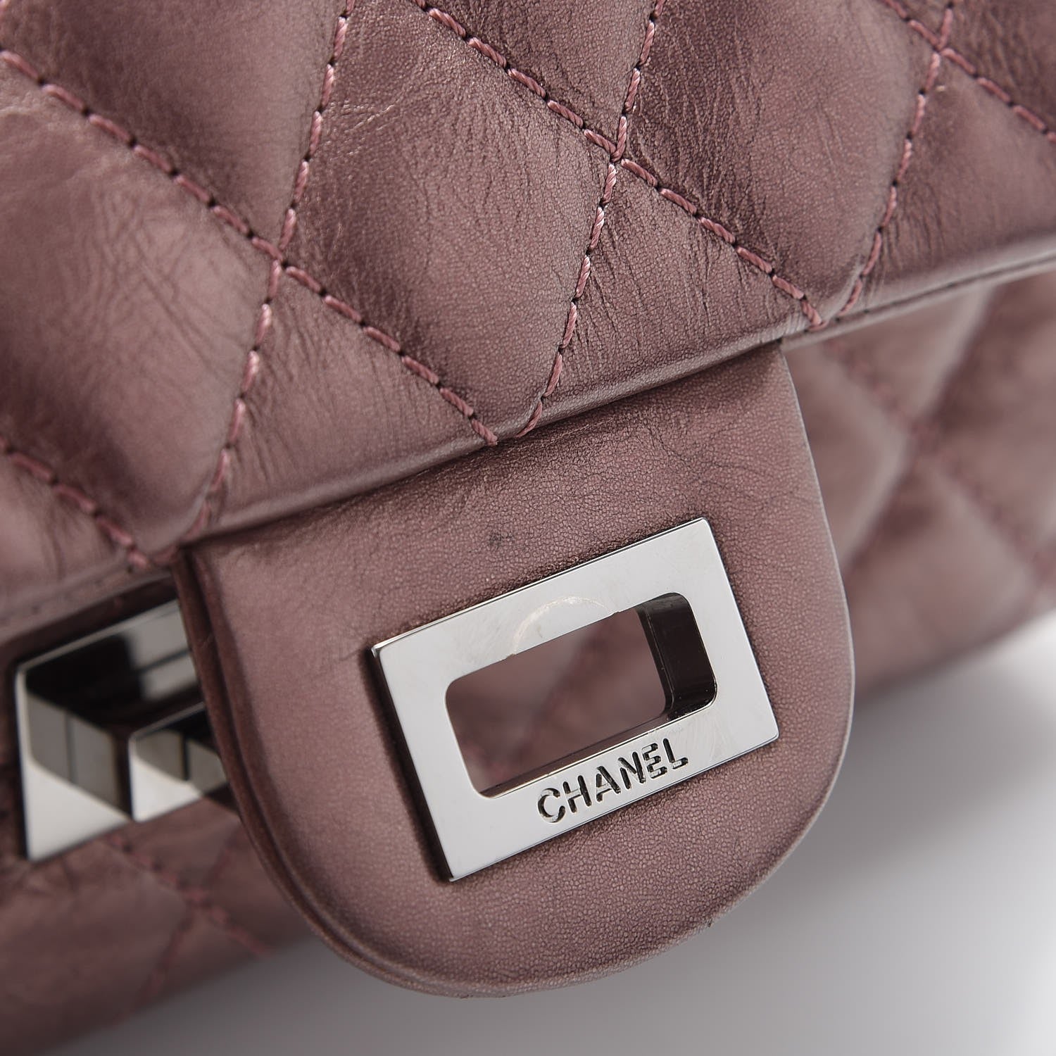 Chanel Metallic Calfskin Quilted 2.55 Reissue 225 Flap Pink 9 of 9