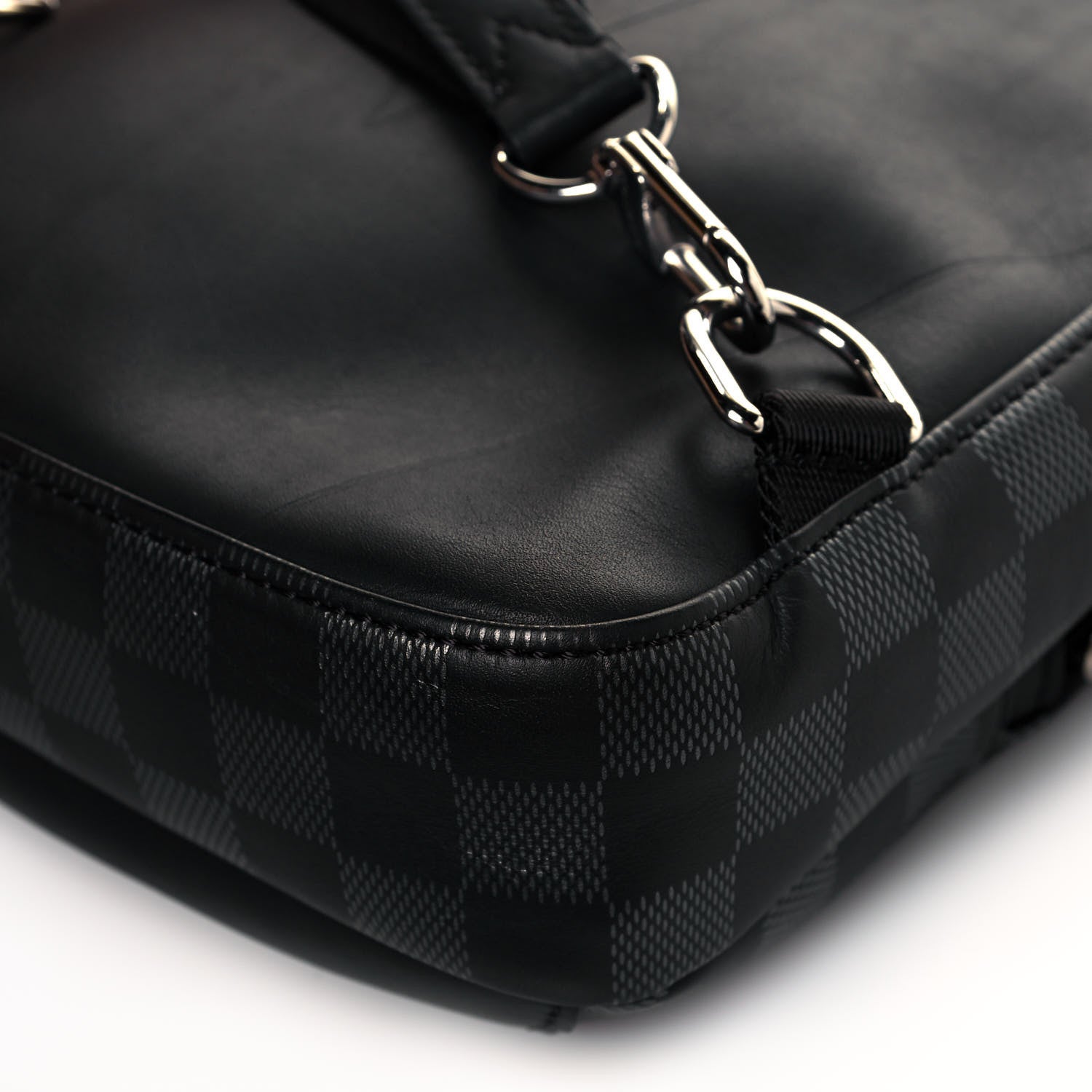 Louis Vuitton Damier Infini Avenue Sling Bag Onyx Silver 12 of 14