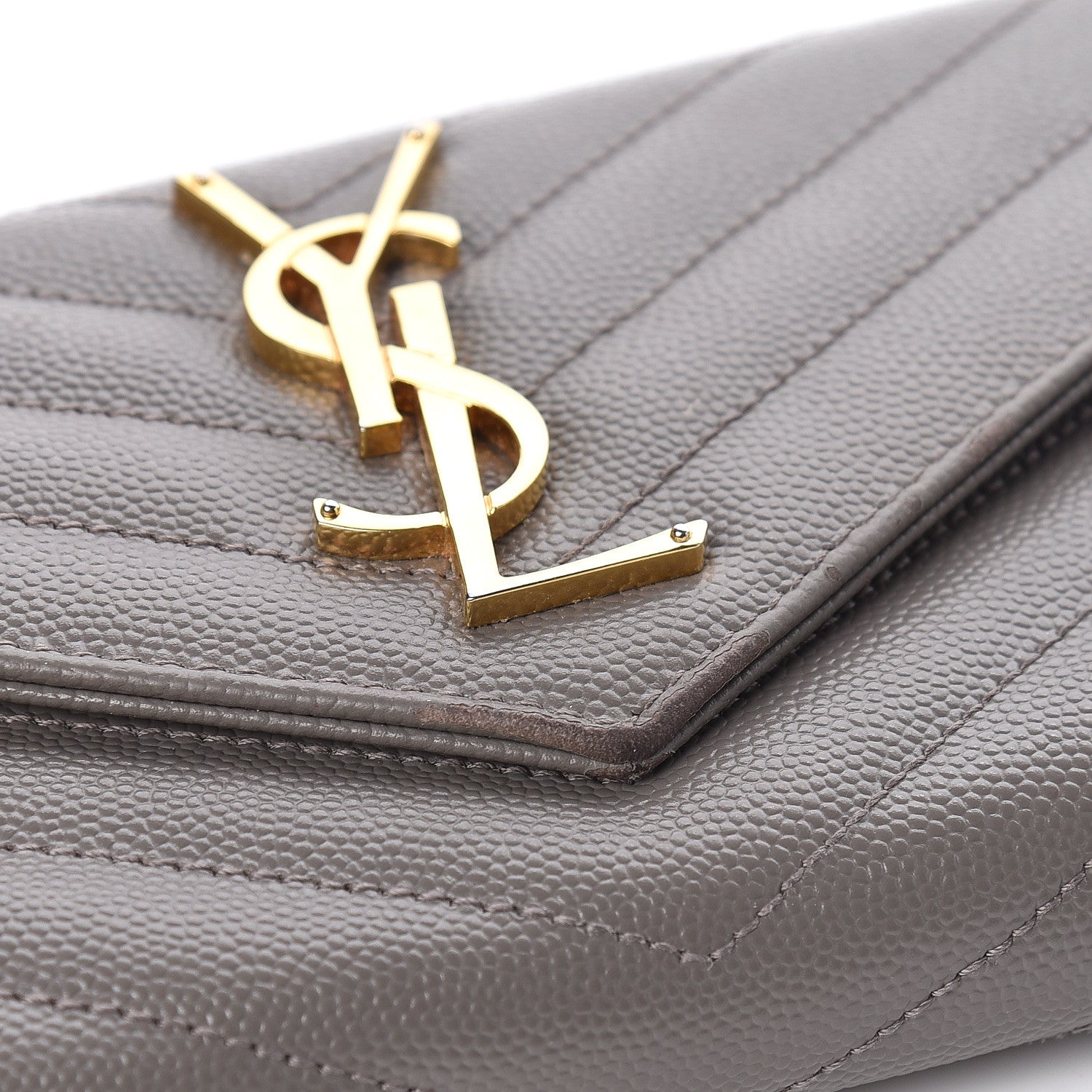 Saint Laurent Grain De Poudre Matelasse Chevron Monogram Flap Wallet Fog 9 of 11