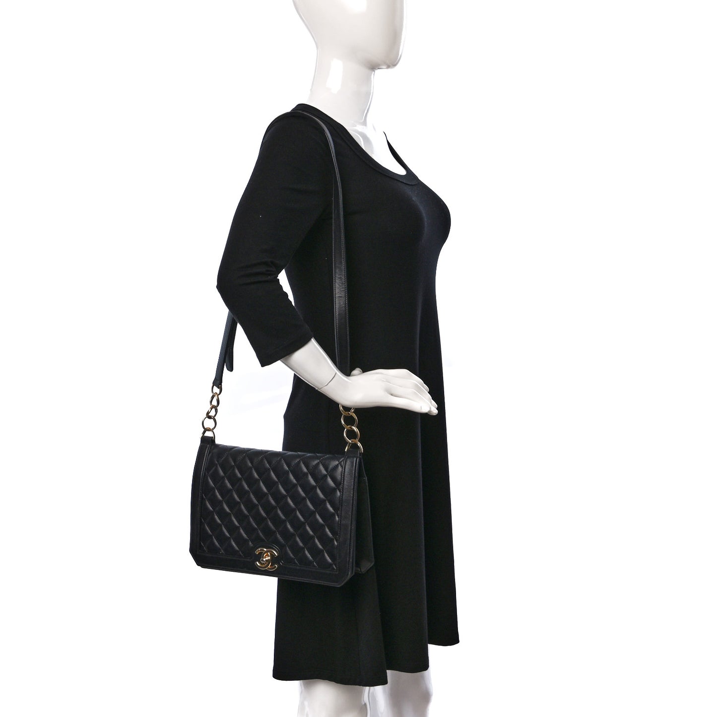 Calfskin Quilted Large Chain Link Full Flap Black
