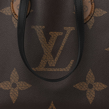 Louis Vuitton Reverse Monogram Giant Onthego MM 11 of 17
