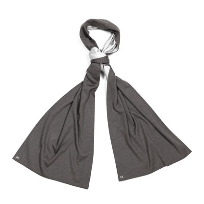 Hermes Cashmere Silk Aller-Retour Maillons Perfores Muffler Vapeur Gravier 1 of 4