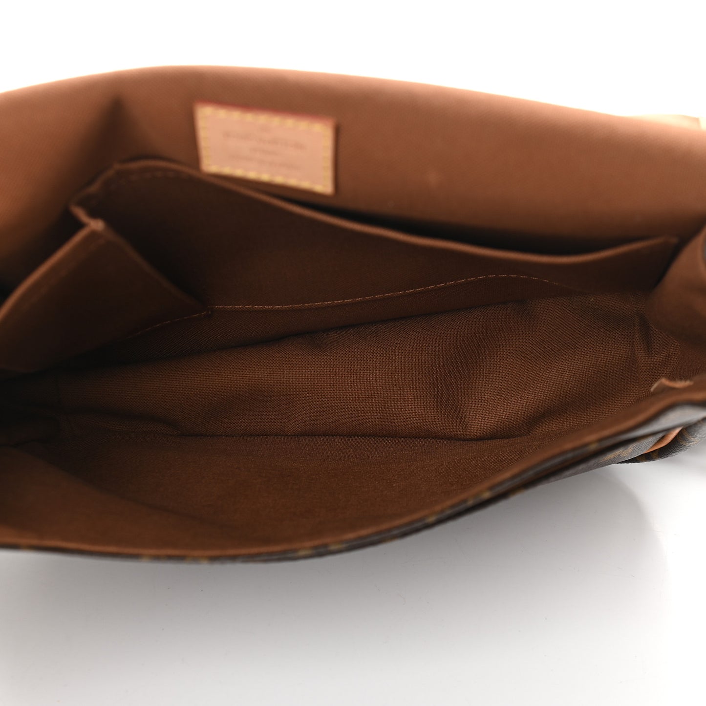 Monogram Bosphore PM Messenger