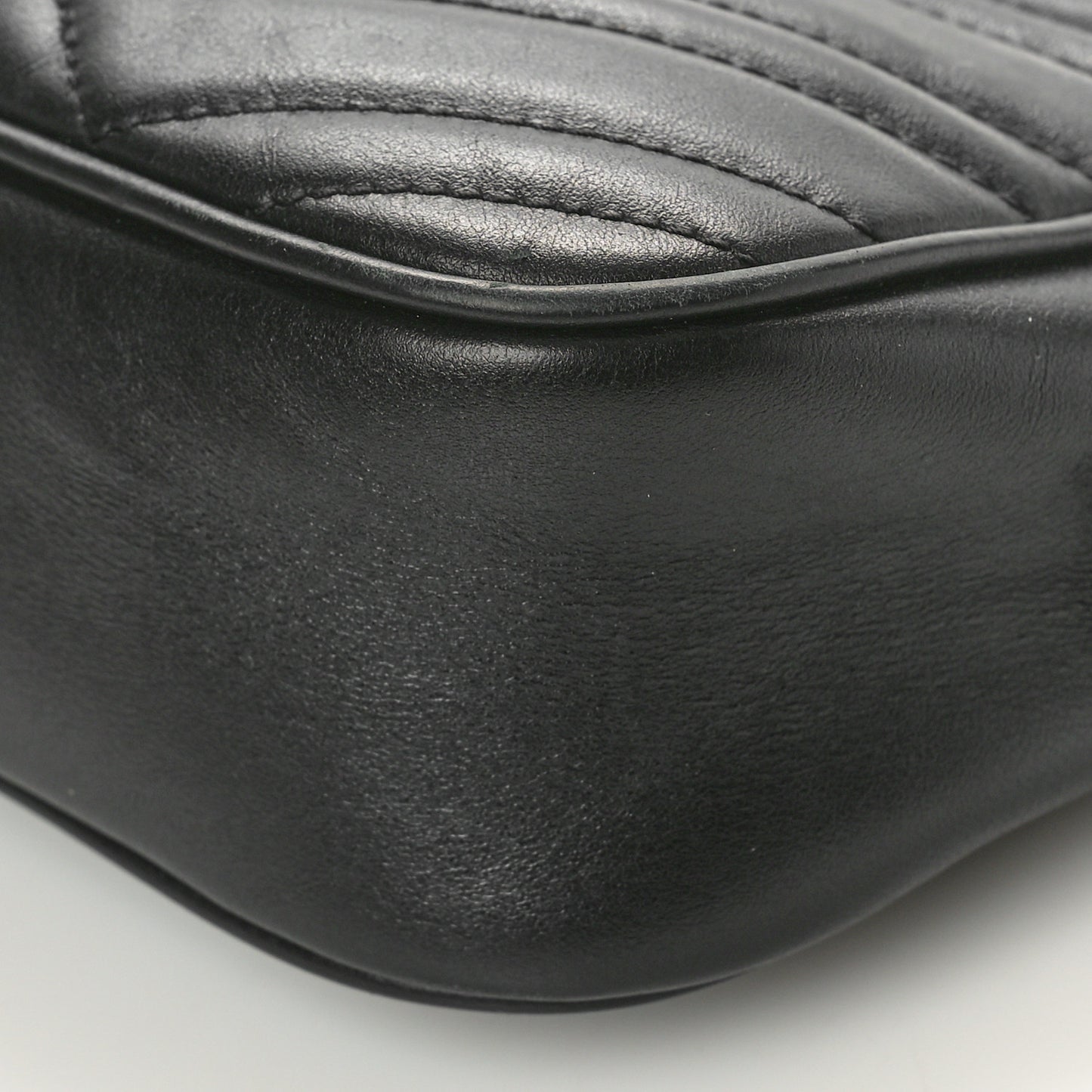 Calfskin Matelasse Small GG Marmont Chain Shoulder Bag Black