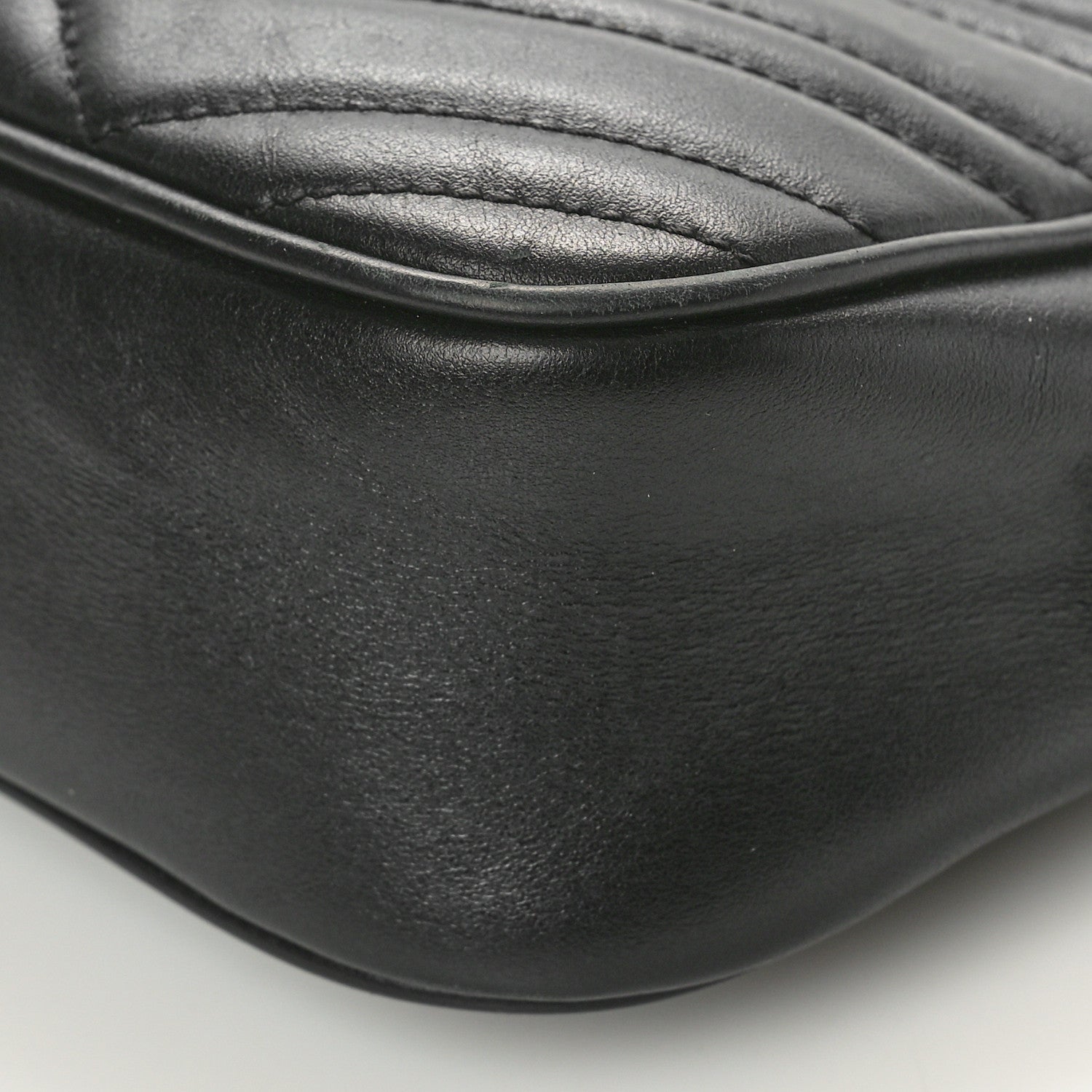 Gucci Calfskin Matelasse Small GG Marmont Chain Shoulder Bag Black 11 of 15