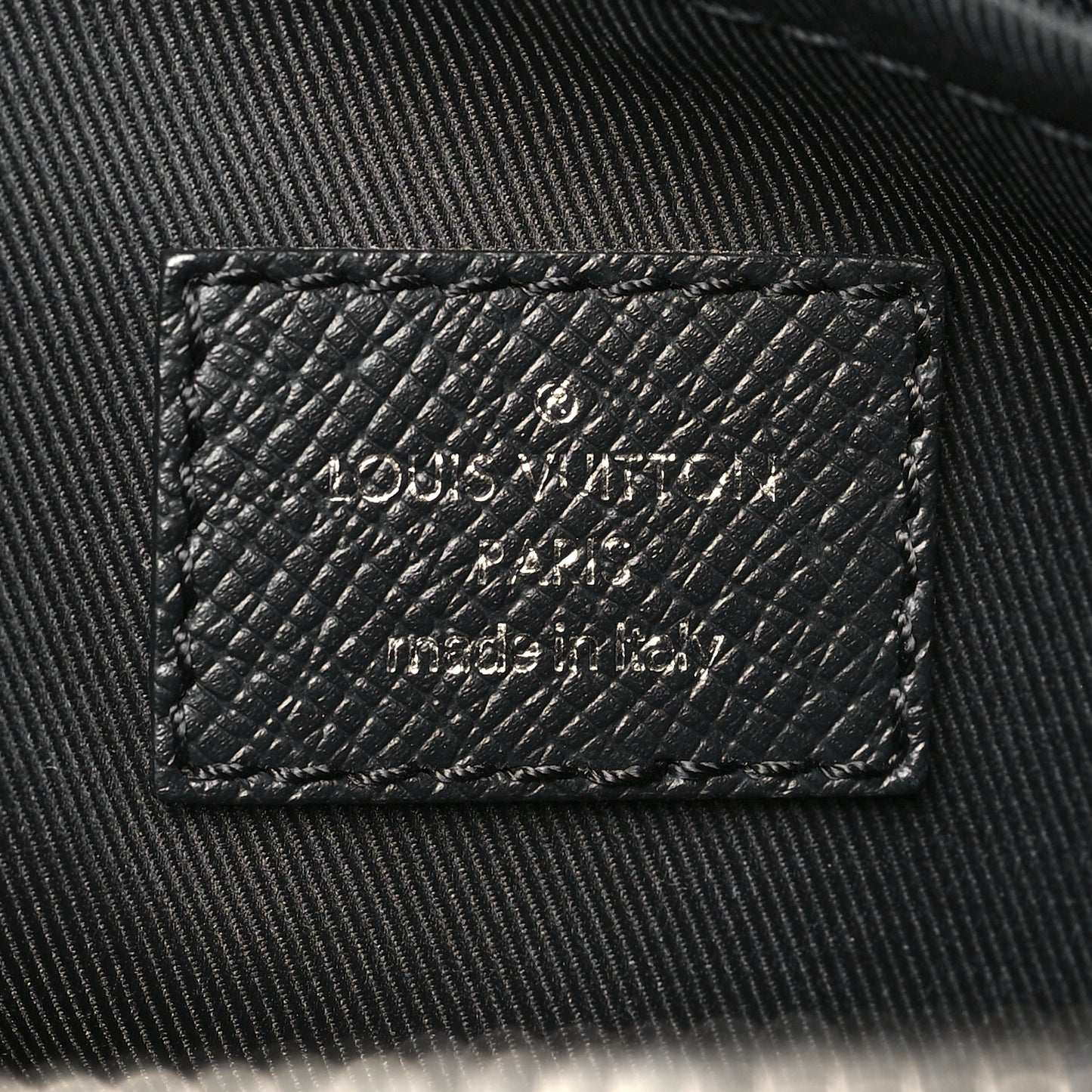 Taiga Monogram Eclipse Outdoor Messenger Black