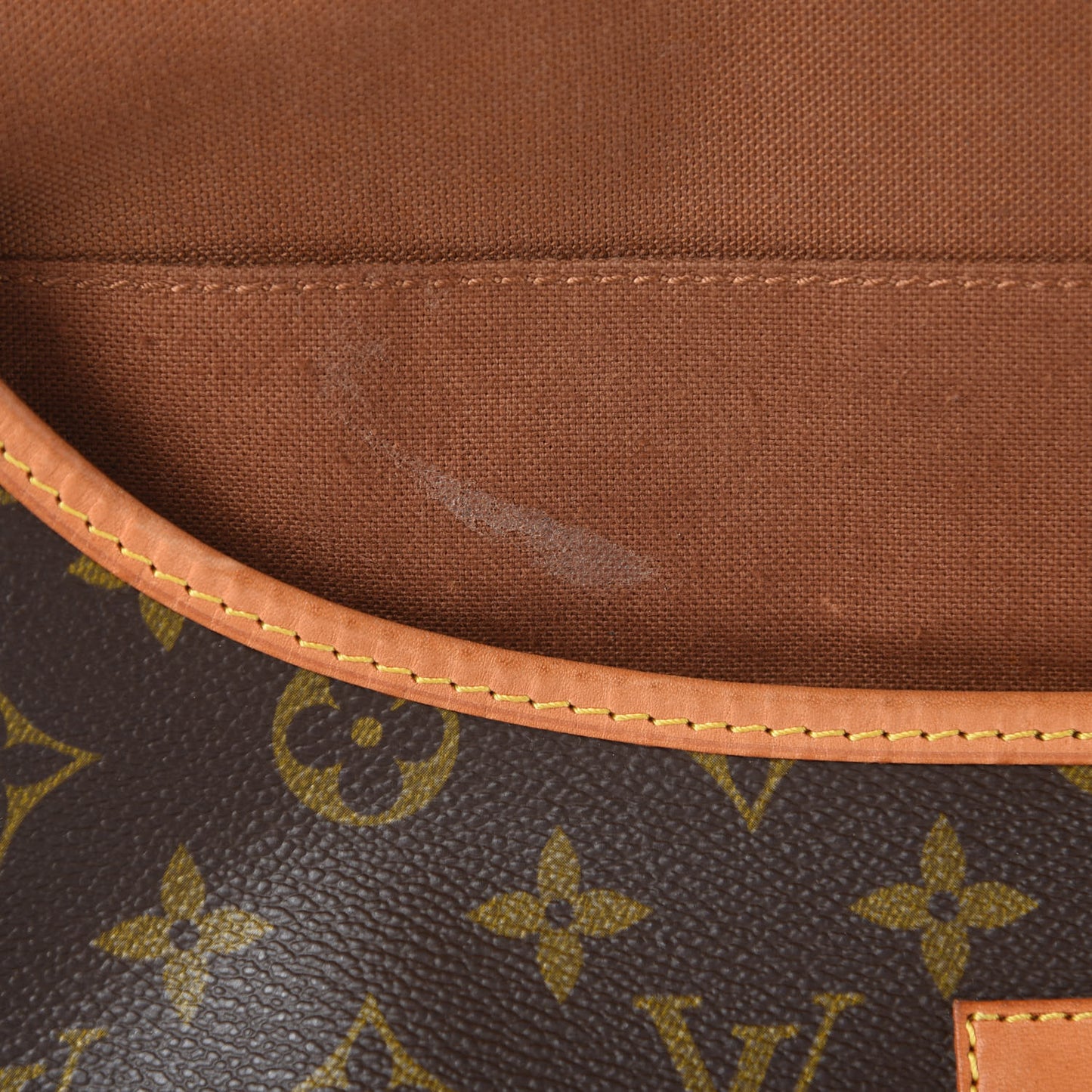 Monogram Saumur 35