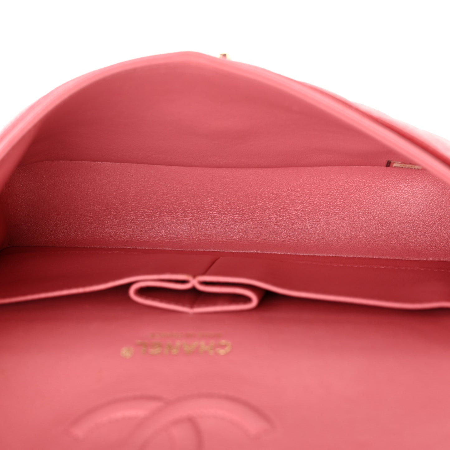 Iridescent Caviar Quilted Medium Double Flap Dark Pink