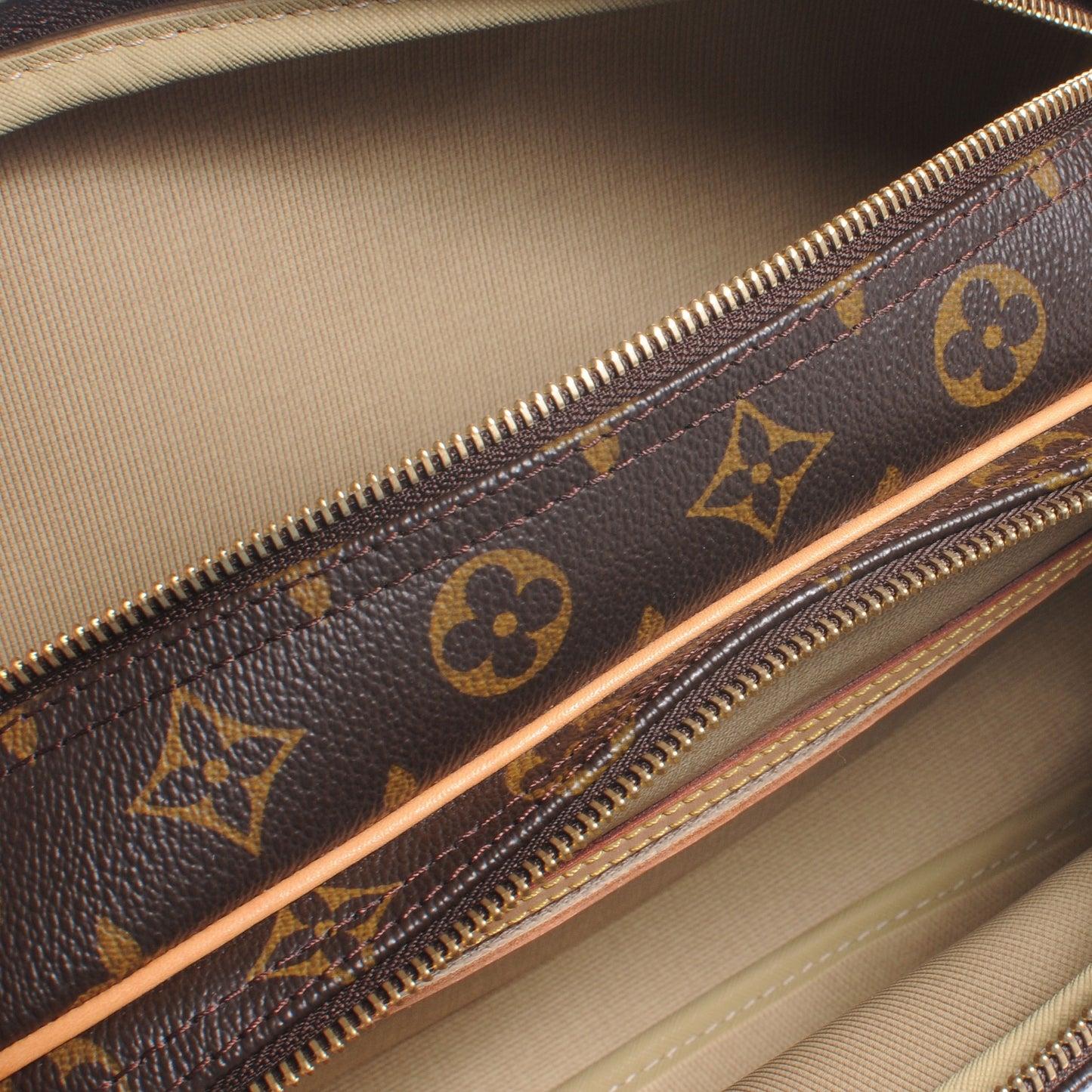 Monogram Reporter PM