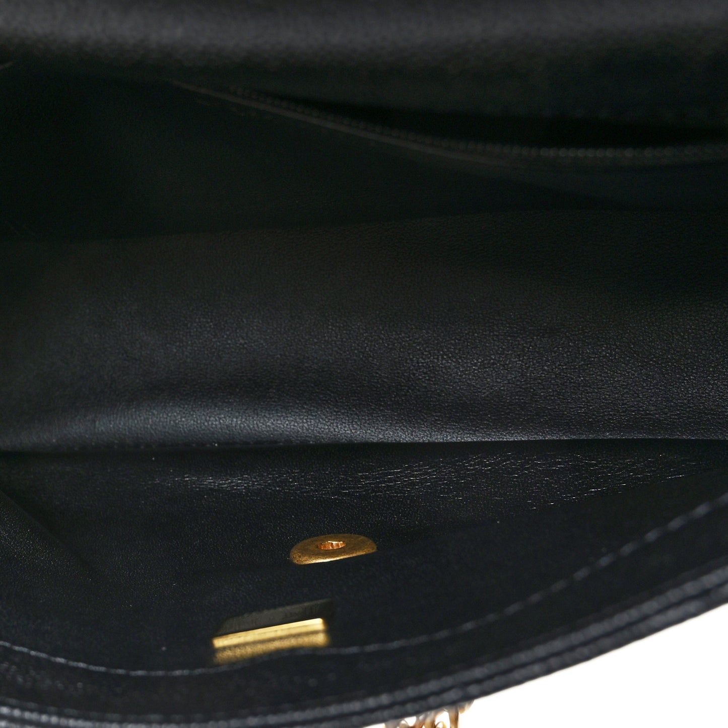 Caviar Quilted Sweetheart Flap Black