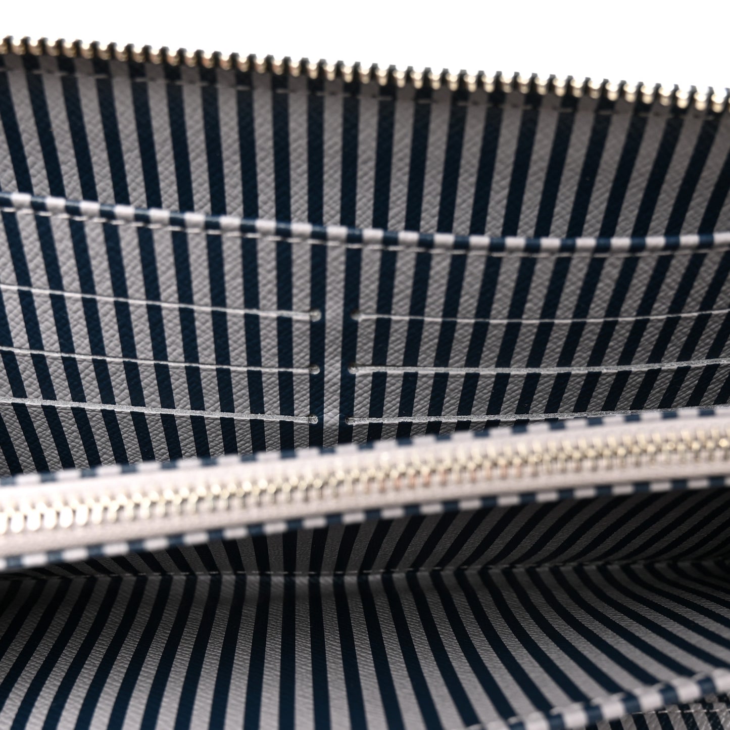 Damier Graphite Trunks and Locks Zippy Organizer Wallet