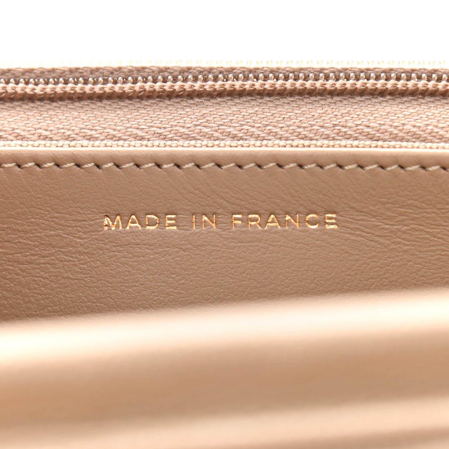 Caviar Quilted Wallet On Chain WOC Beige