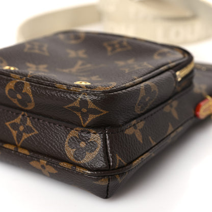 Louis Vuitton Monogram Utility Phone Sleeve 8 of 8