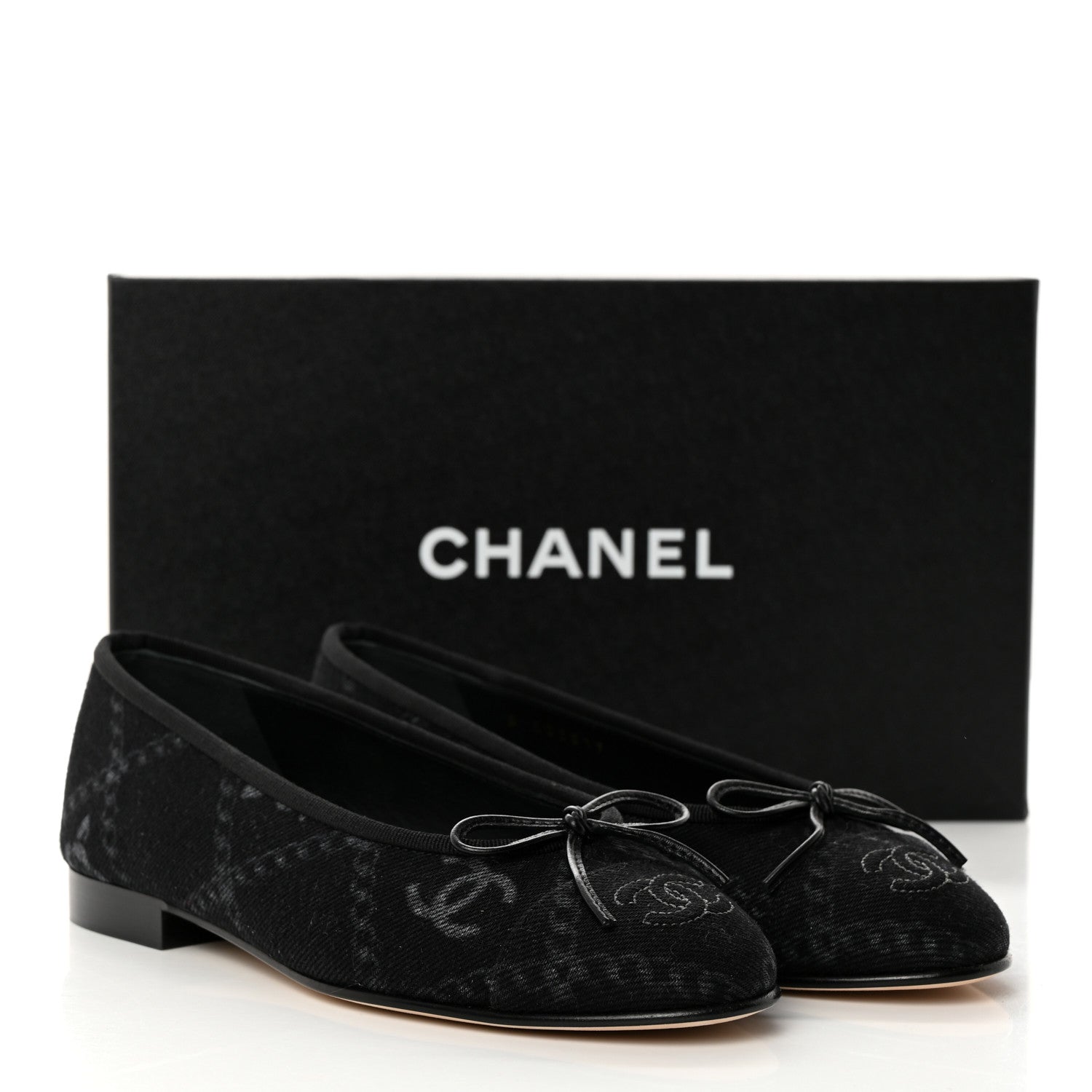 Chanel Printed Denim CC Cap Toe Ballerina Flats 36 Black White 9 of 9