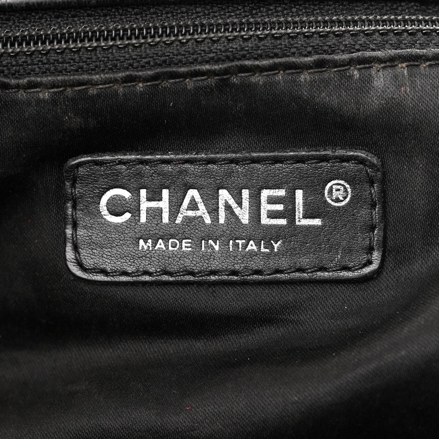 Glazed Calfskin Twisted Maxi Flap Black