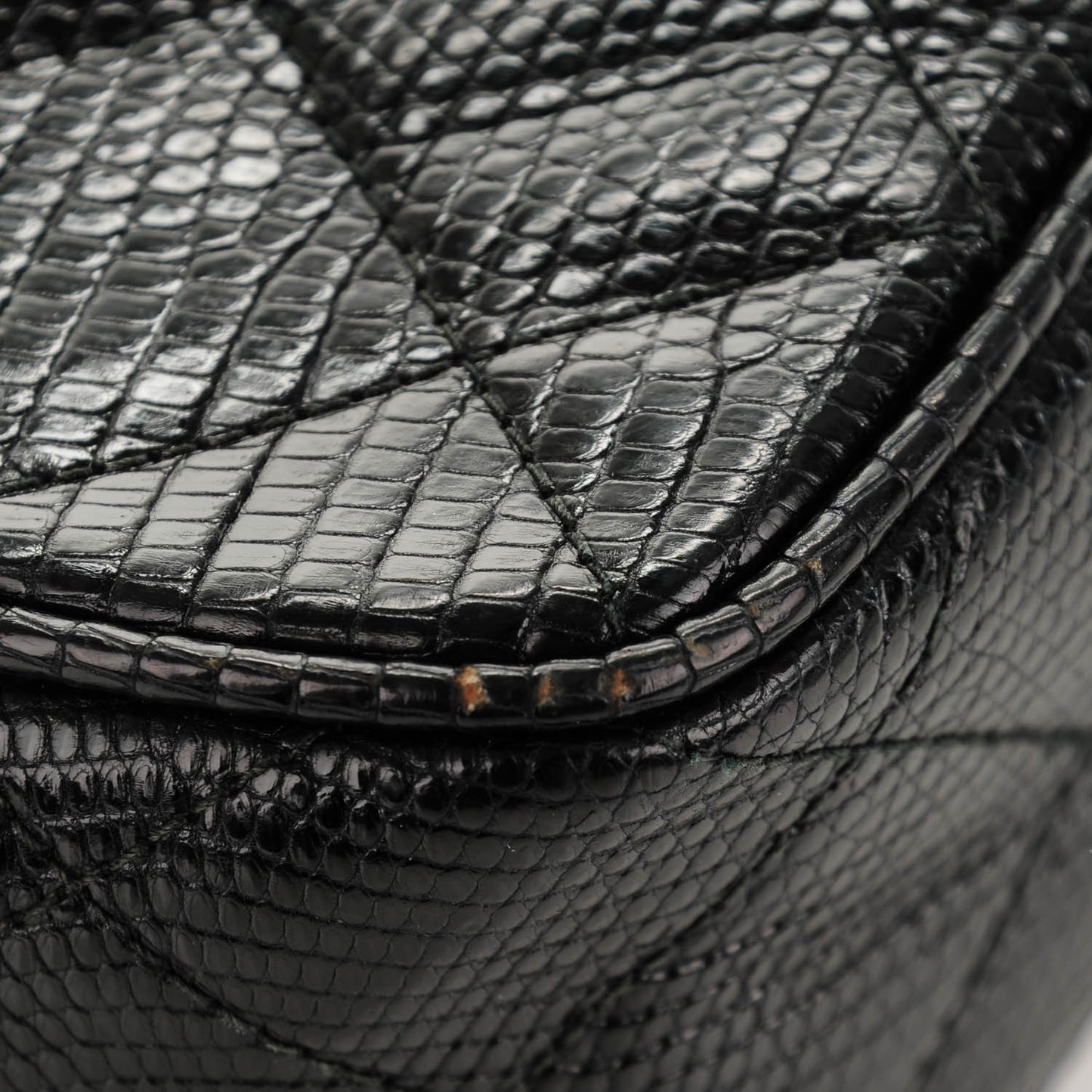 Lizard Quilted Small Tassel Camera Case Black