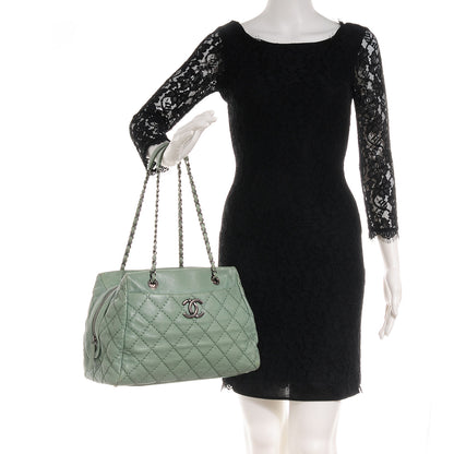 Chanel Calfskin Medium Stitch It Tote Green 2 of 7