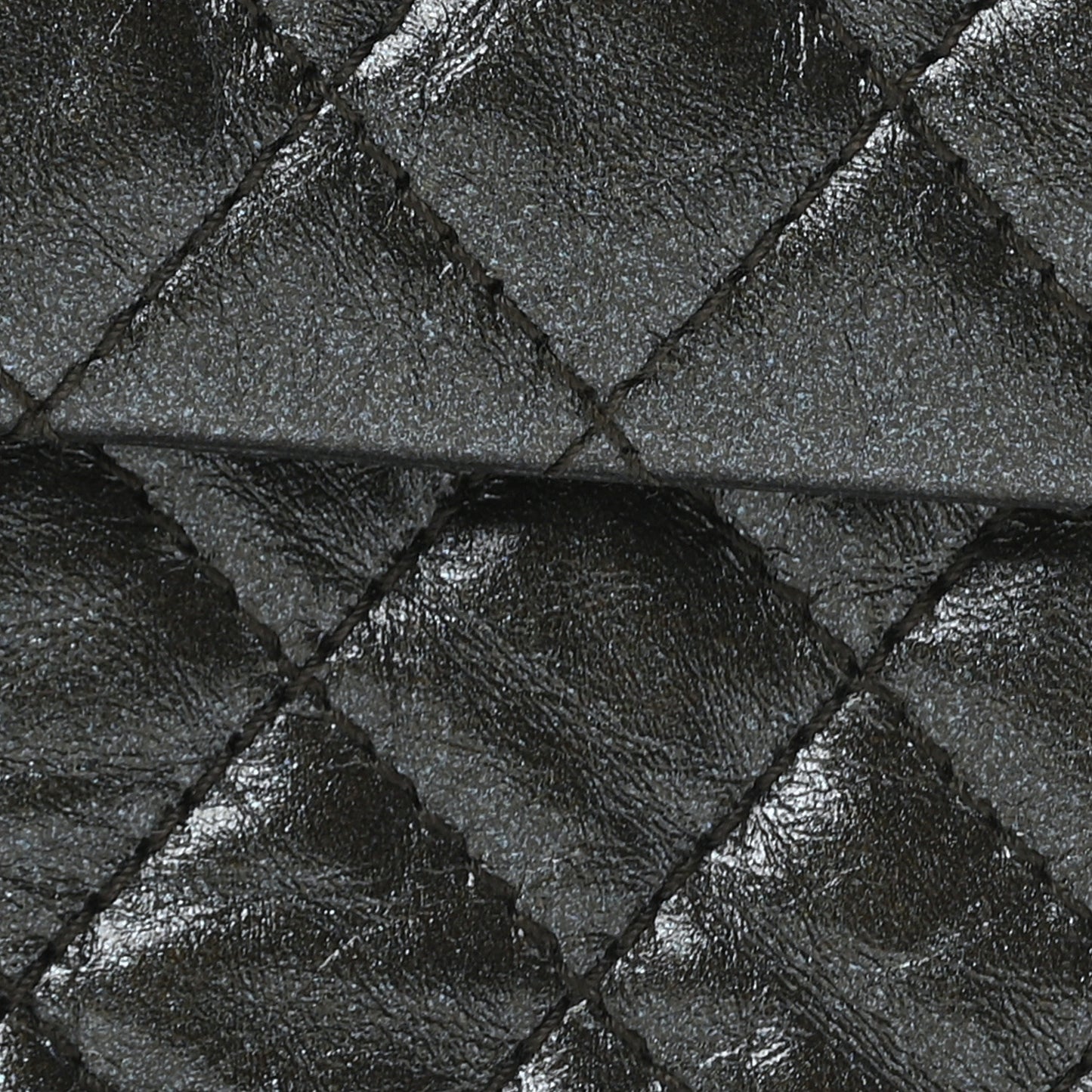 Iridescent Calfskin Quilted 2.55 Reissue 225 Flap Ruthenium