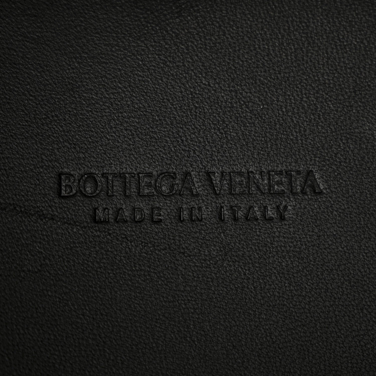 大*輝様 【新品未使用】Bottega Veneta パンチングロゴ 革製レザー Bottega Veneta Nappa Intrecciato Small Andiamo With Chain Shoulder