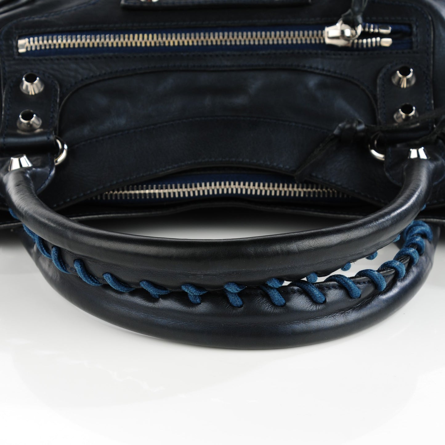 Iridescent Agneau Classic Hardware First Bleu Mineral