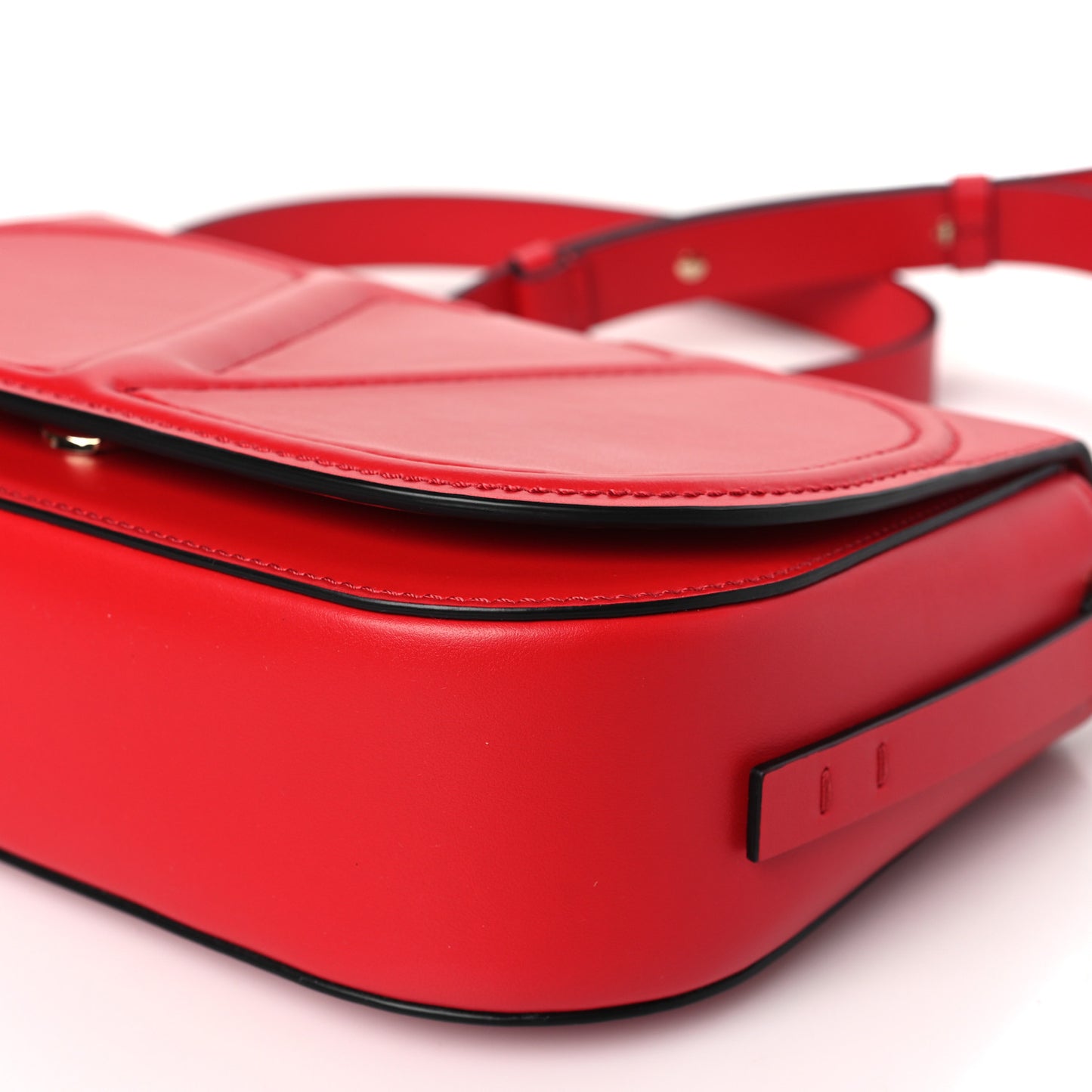 Calfskin VLogo Walk Shoulder Bag Rouge Pur