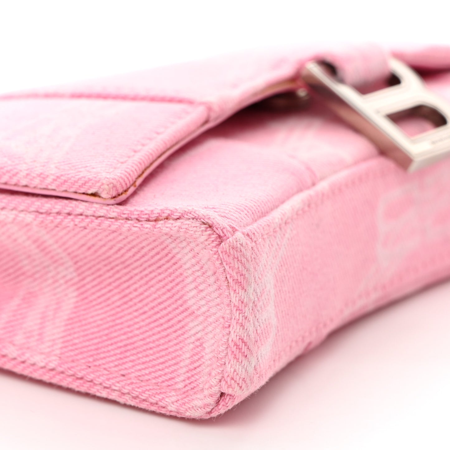 Denim XS Hourglass Wallet On Chain Pink