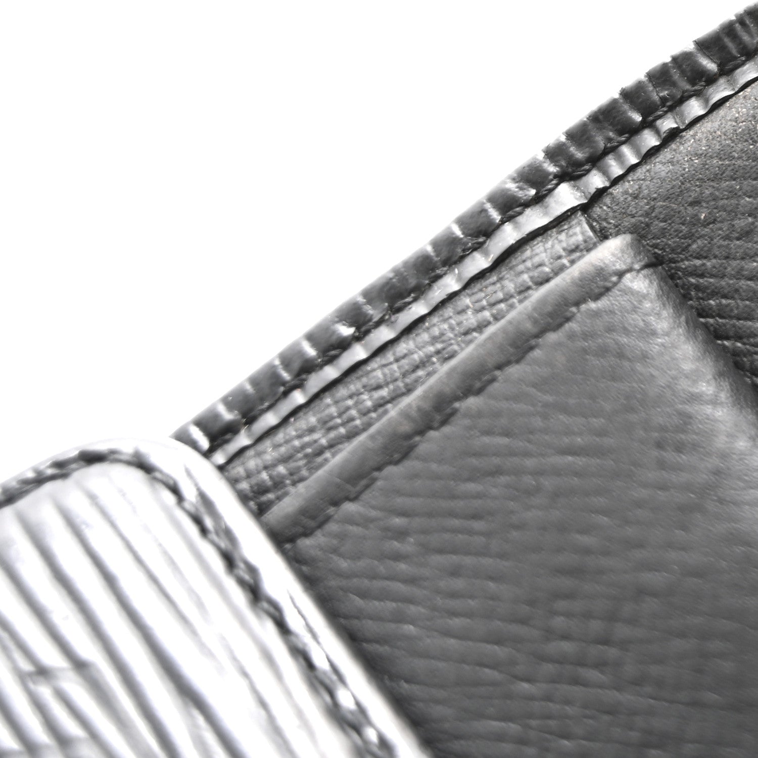 Louis Vuitton Epi Porte Tresor International Wallet Black 7 of 12