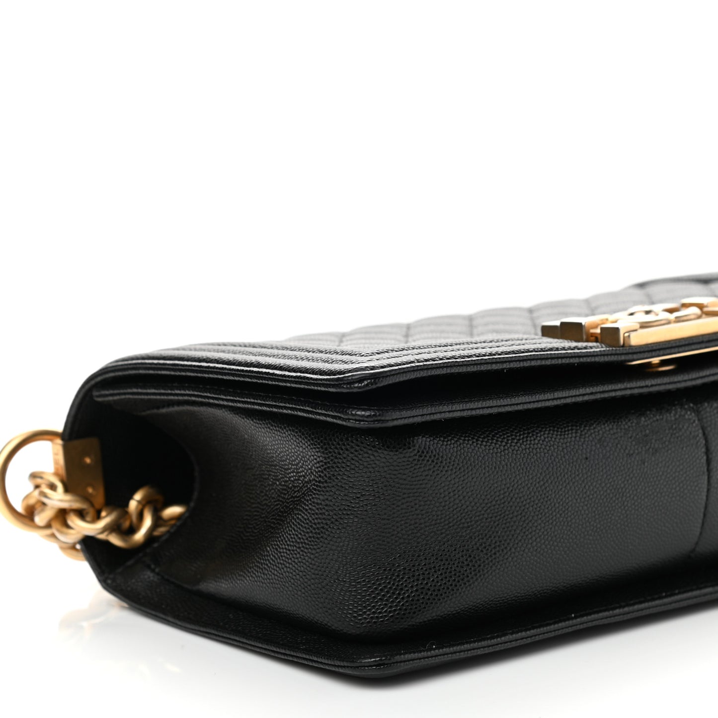Caviar Quilted Medium Boy Flap Black