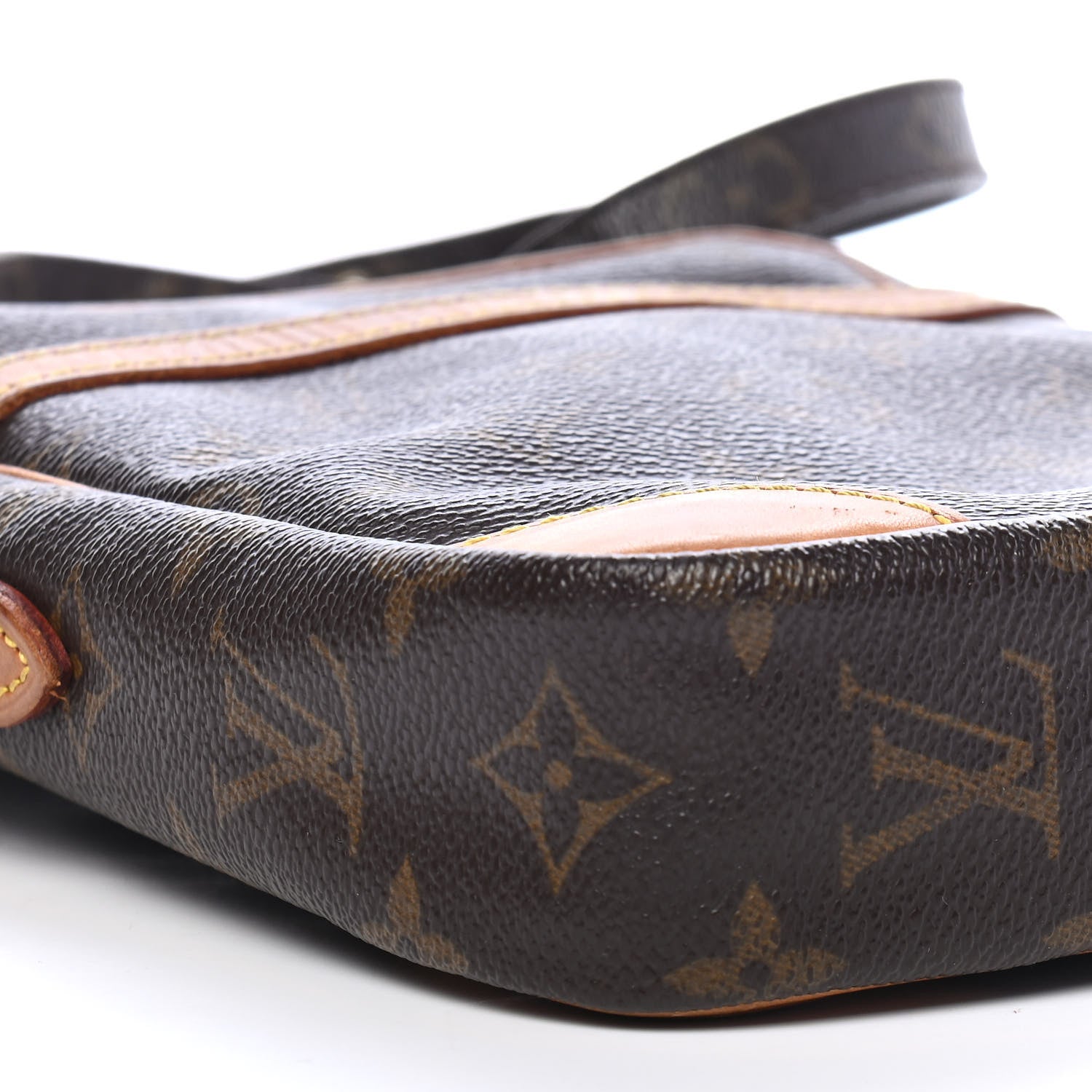 Louis Vuitton Monogram Danube 21 7 of 8