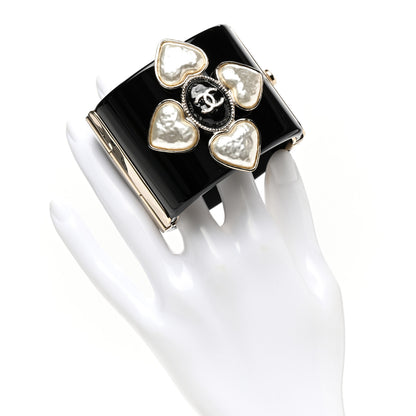 Chanel Resin Pearl Enamel CC Cuff Bracelet Black Pearly White Gold 2 of 5