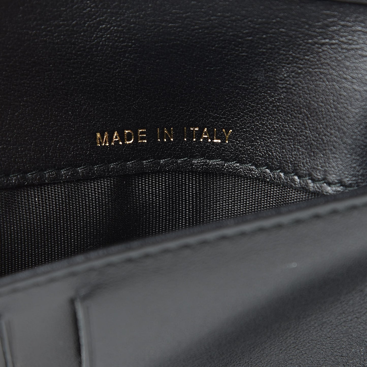 Caviar Quilted Medium Filigree Flap Wallet Black