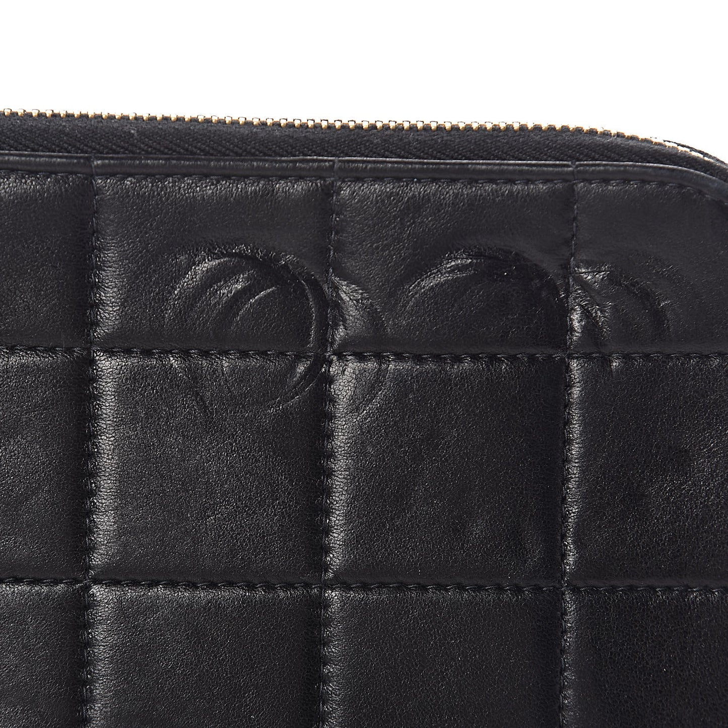Lambskin Quilted Chocolate Bar Wristlet Black
