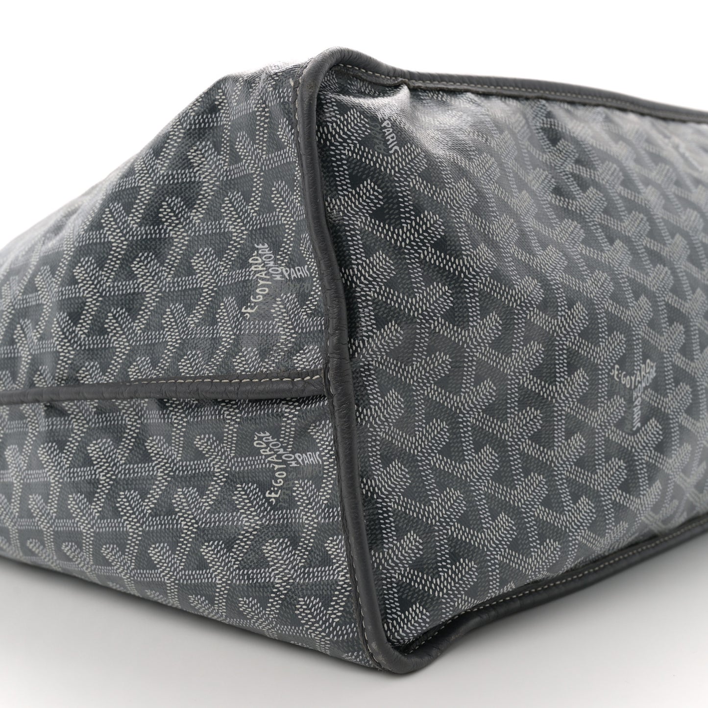 Goyardine Reversible Anjou GM Grey