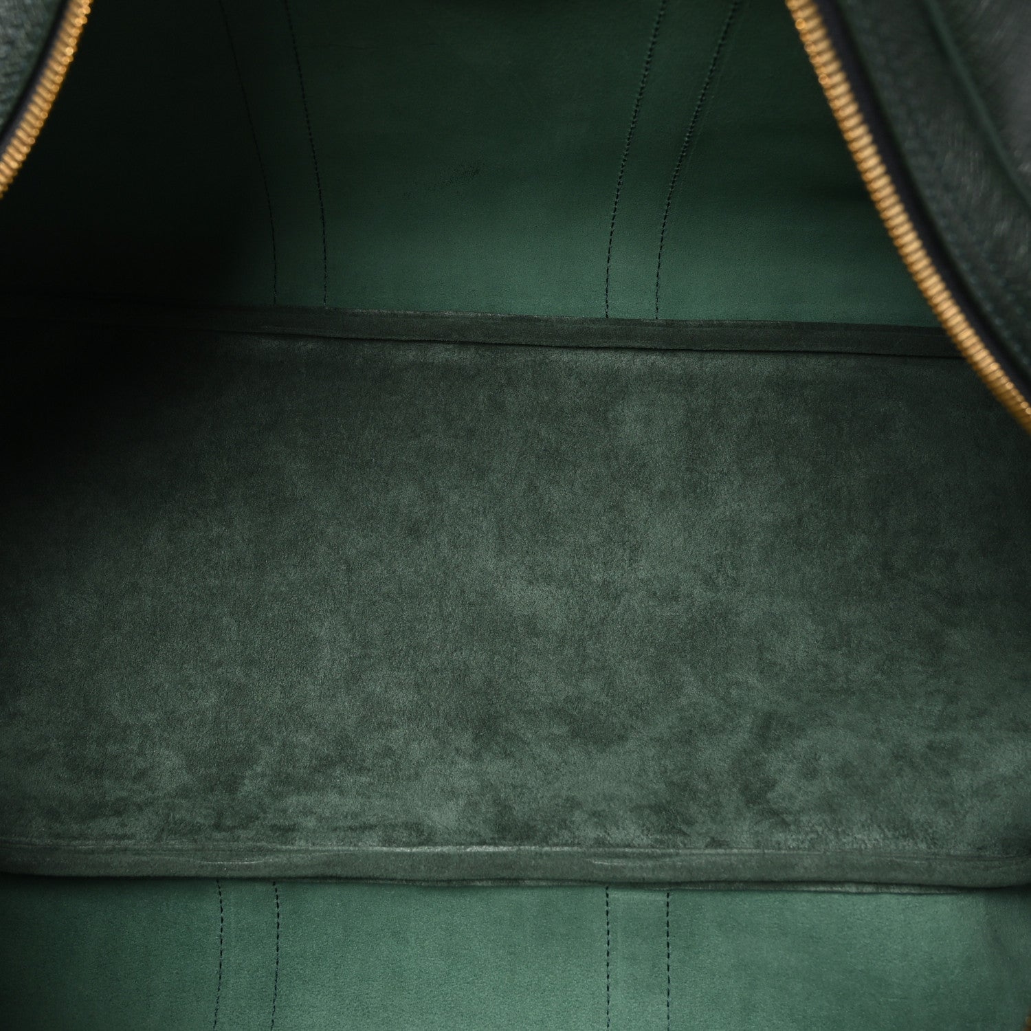 Louis Vuitton Taiga Kendall GM Epicea 4 of 13