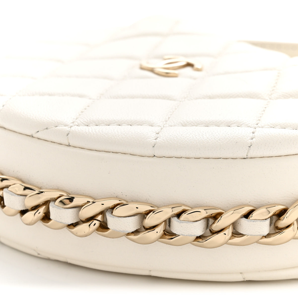 Lambskin Quilted Chain Around Pouch Hobo White