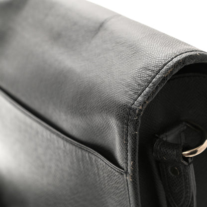 Louis Vuitton Taiga Alexei Messenger Ardoise 14 of 14