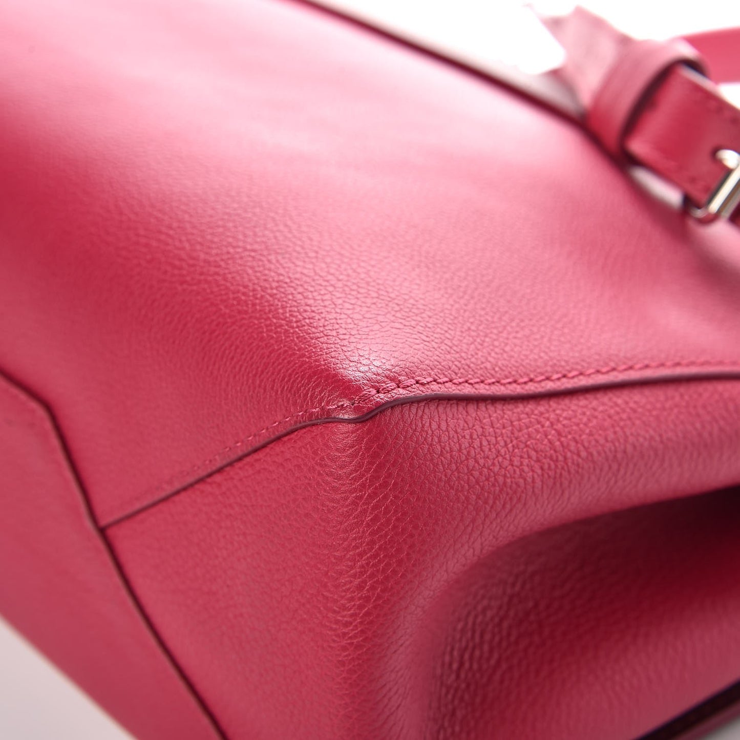 Calfskin Lockme II Top Handle Grenat Dahlia