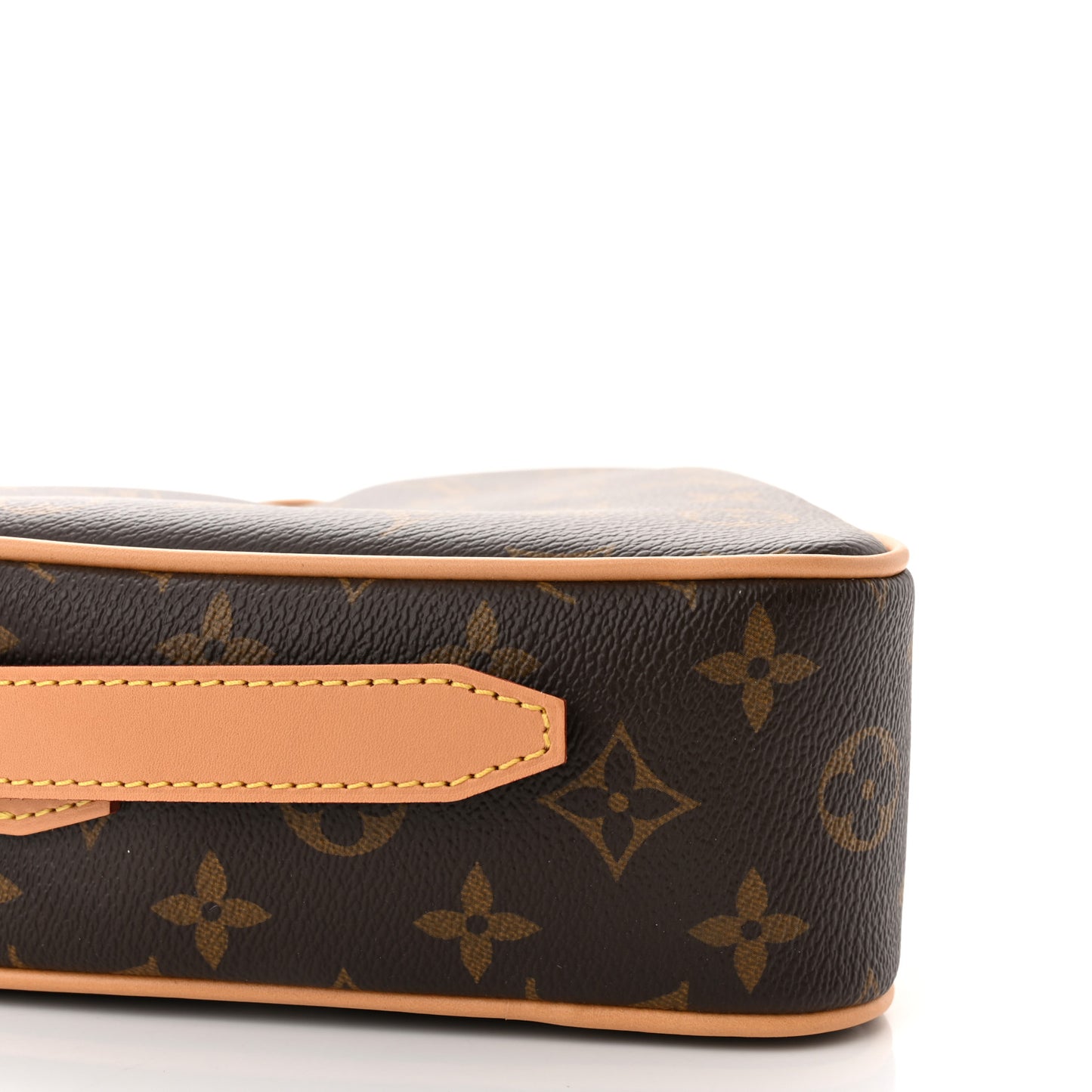 Monogram Game On Coeur