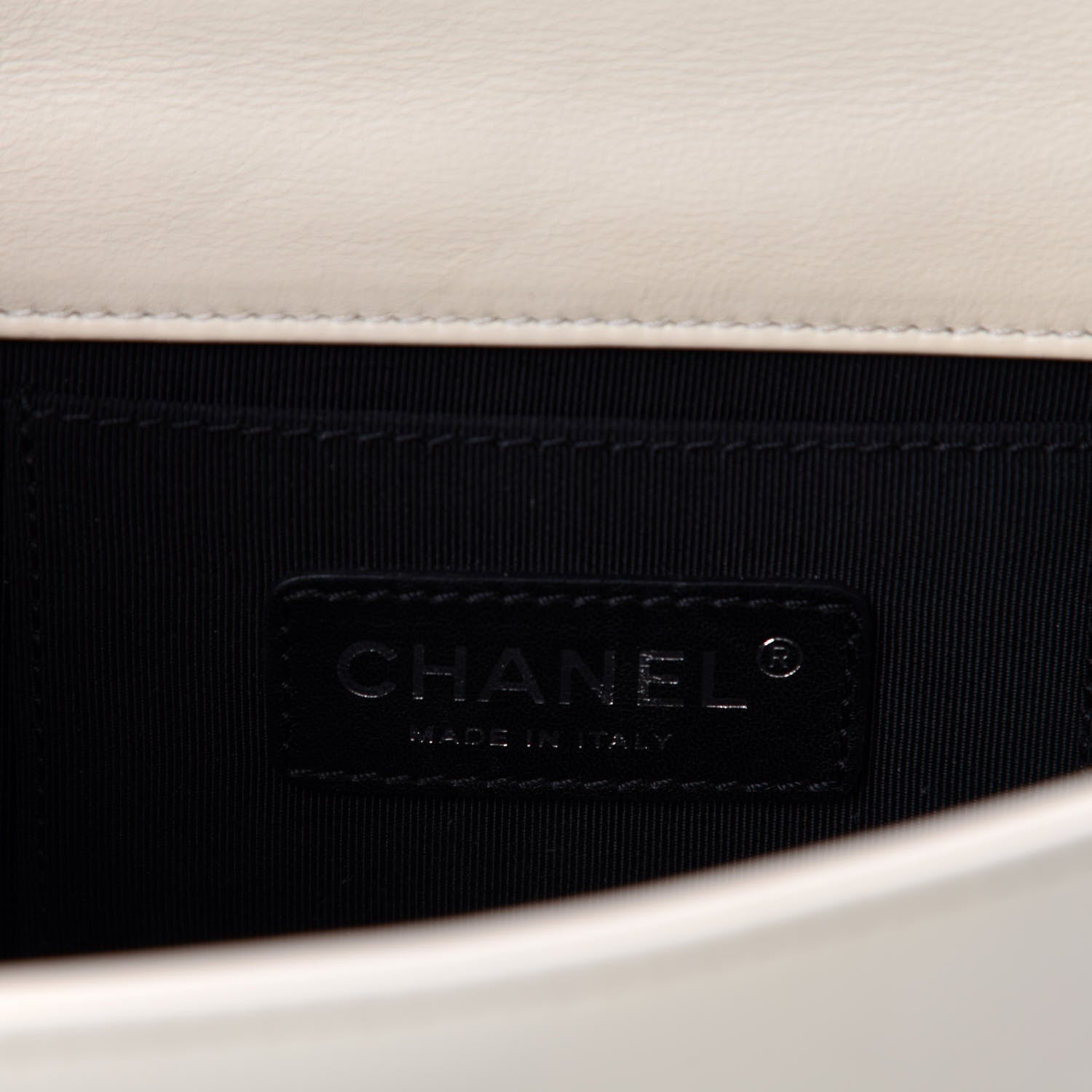 Chanel Lambskin Plexiglass Seamless Greek Horizontal Boy Brick Flap Dark White 8 of 10