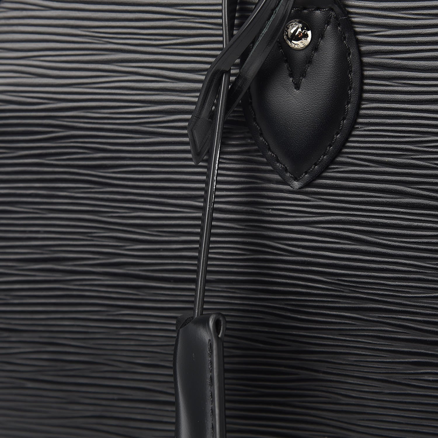Louis Vuitton Epi Pont-Neuf PM Black 8 of 10