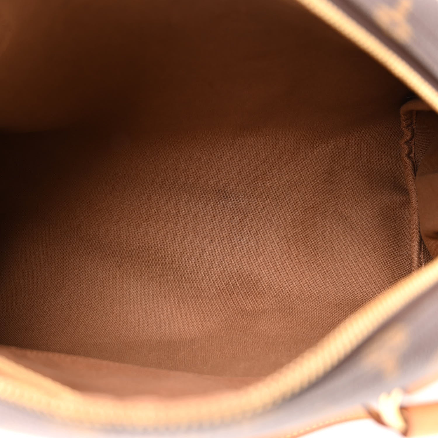 Louis Vuitton Monogram Montorgueil GM 5 of 13