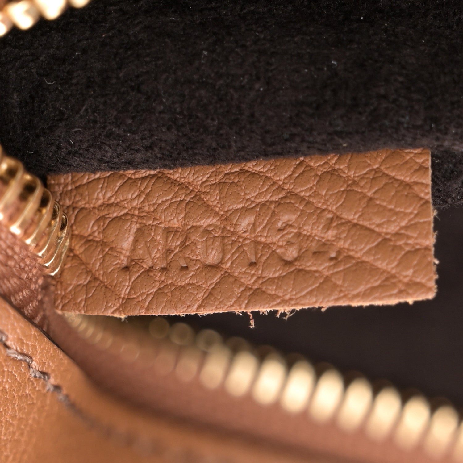 Louis Vuitton Mahina Selene MM Caramel 8 of 12