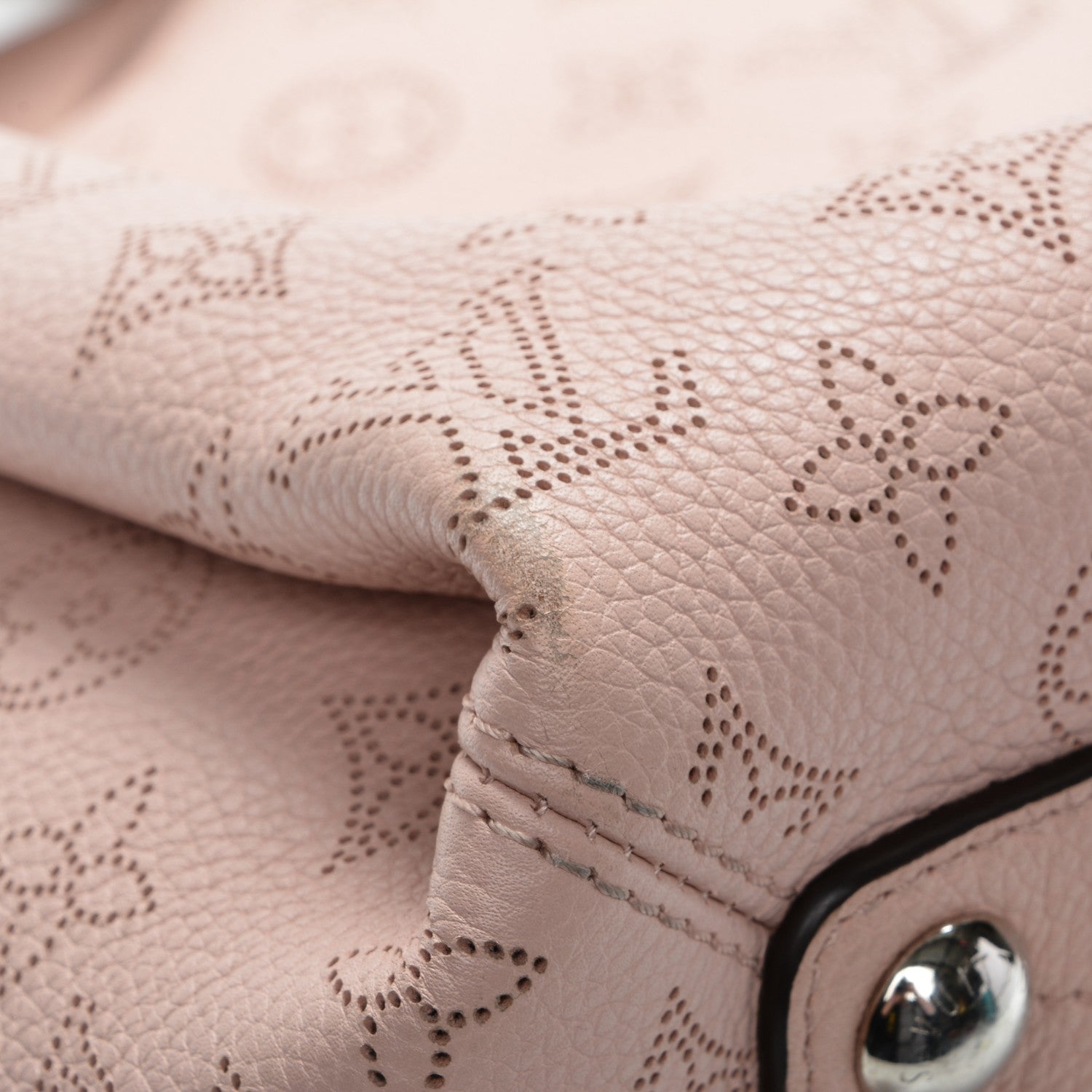 Louis Vuitton Mahina Babylone PM Magnolia 9 of 12