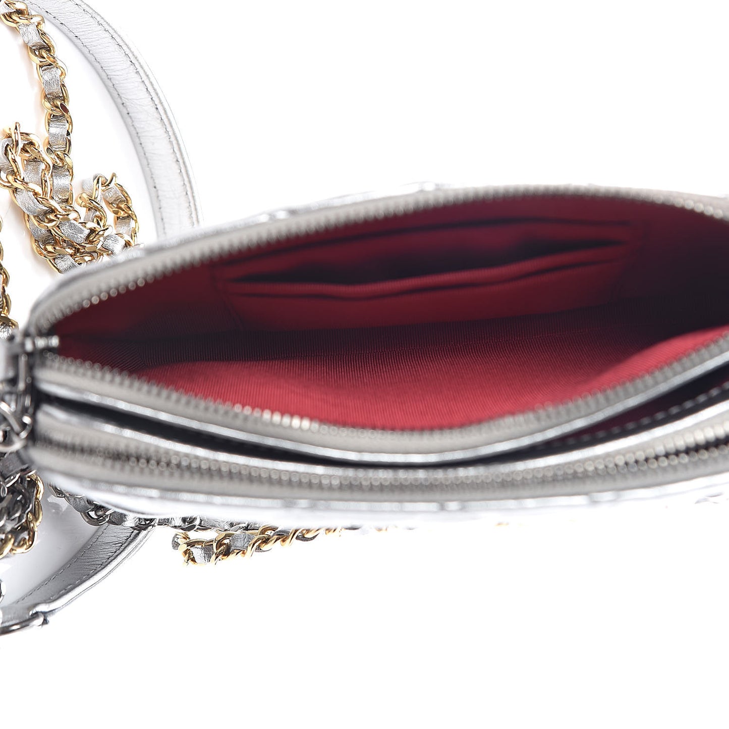 Metallic Lambskin Calfskin Quilted Small Gabrielle Clutch With Chain Silver