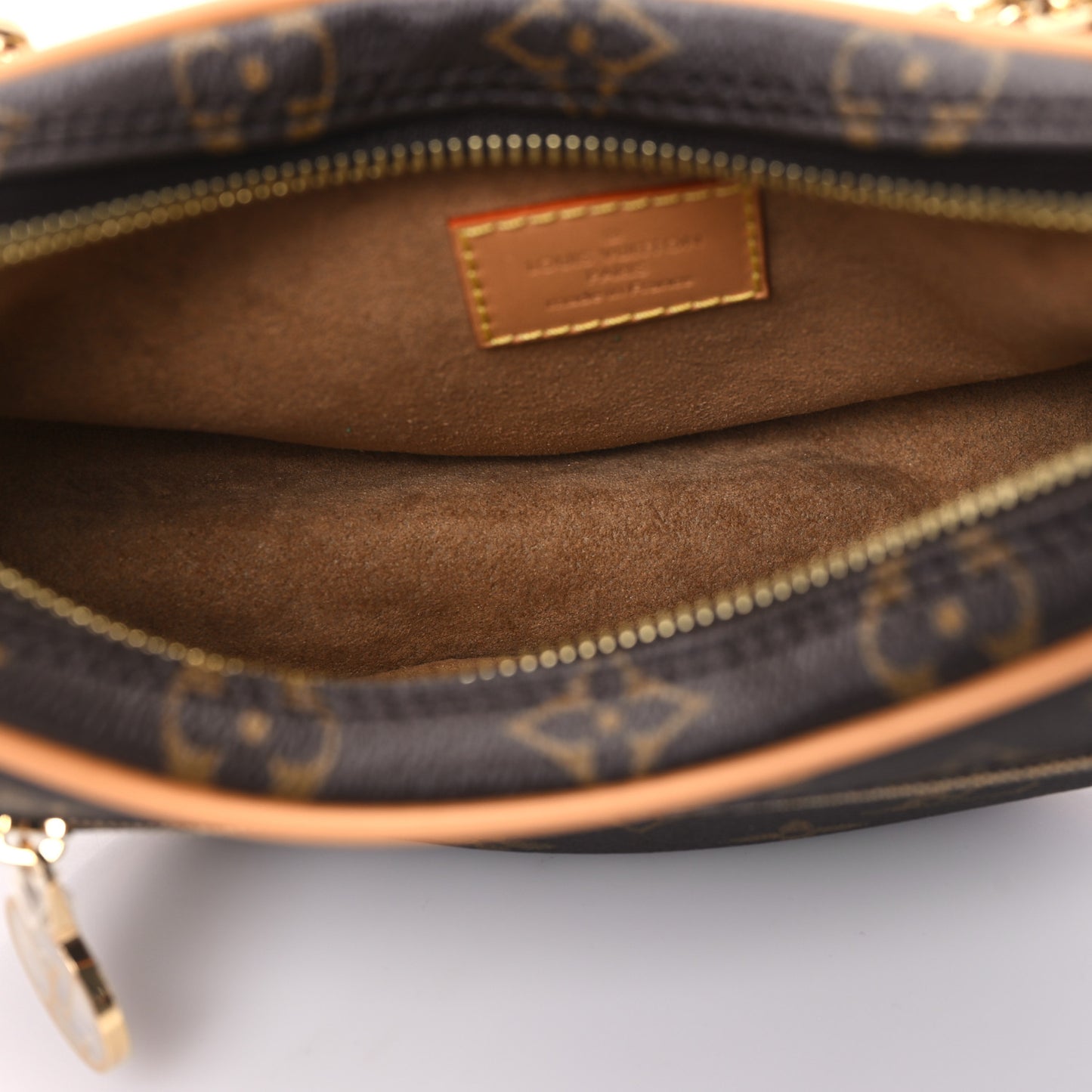 Monogram Loop
