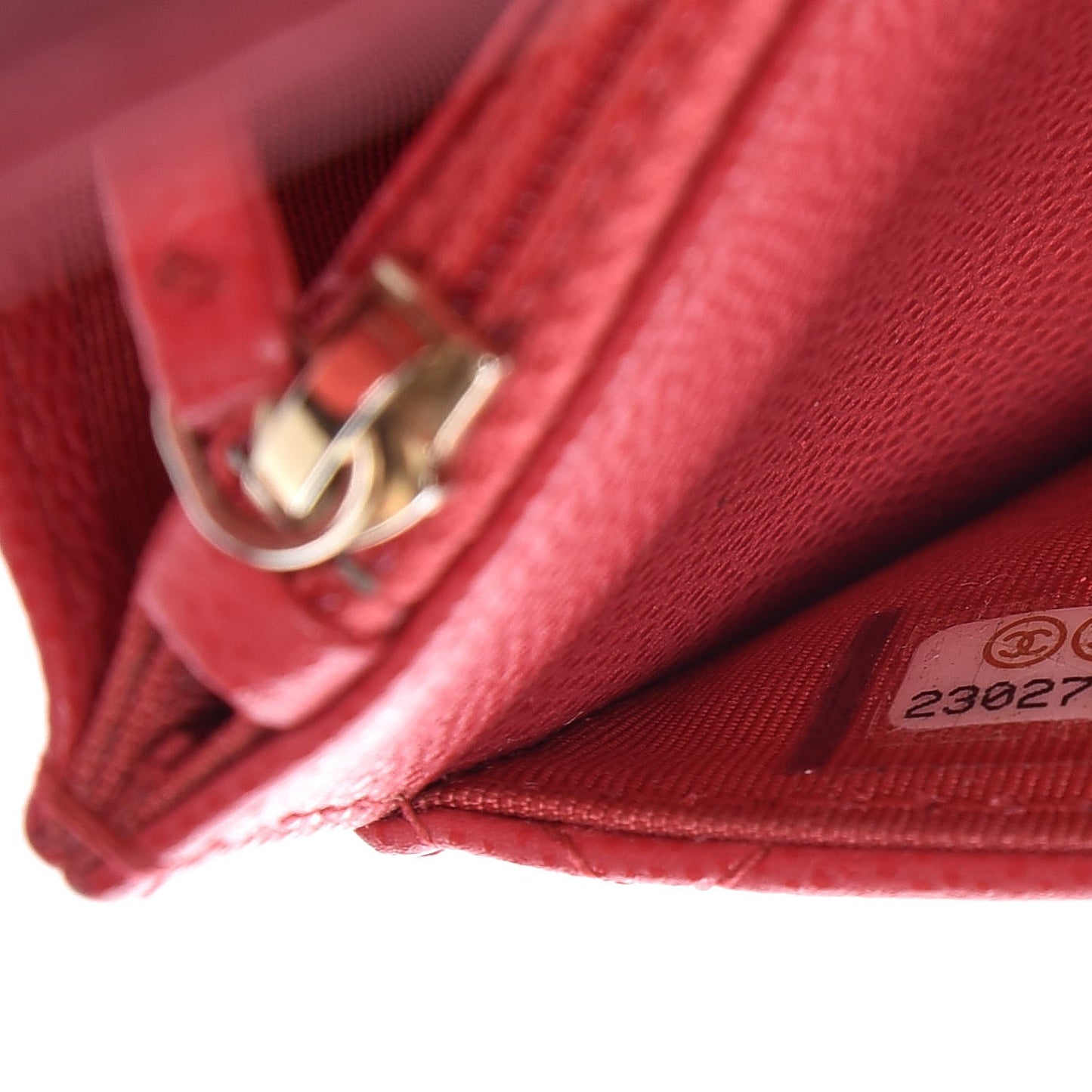 Caviar Quilted Wallet On Chain WOC Pink