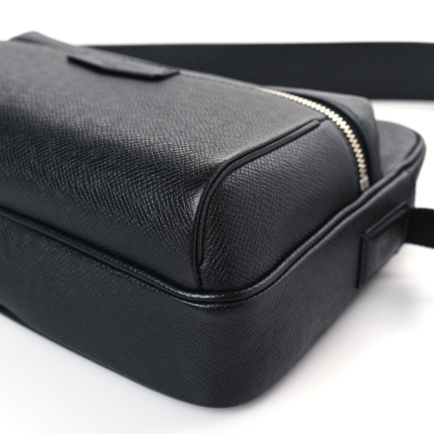 Louis Vuitton Taiga Outdoor Messenger PM Black 8 of 8