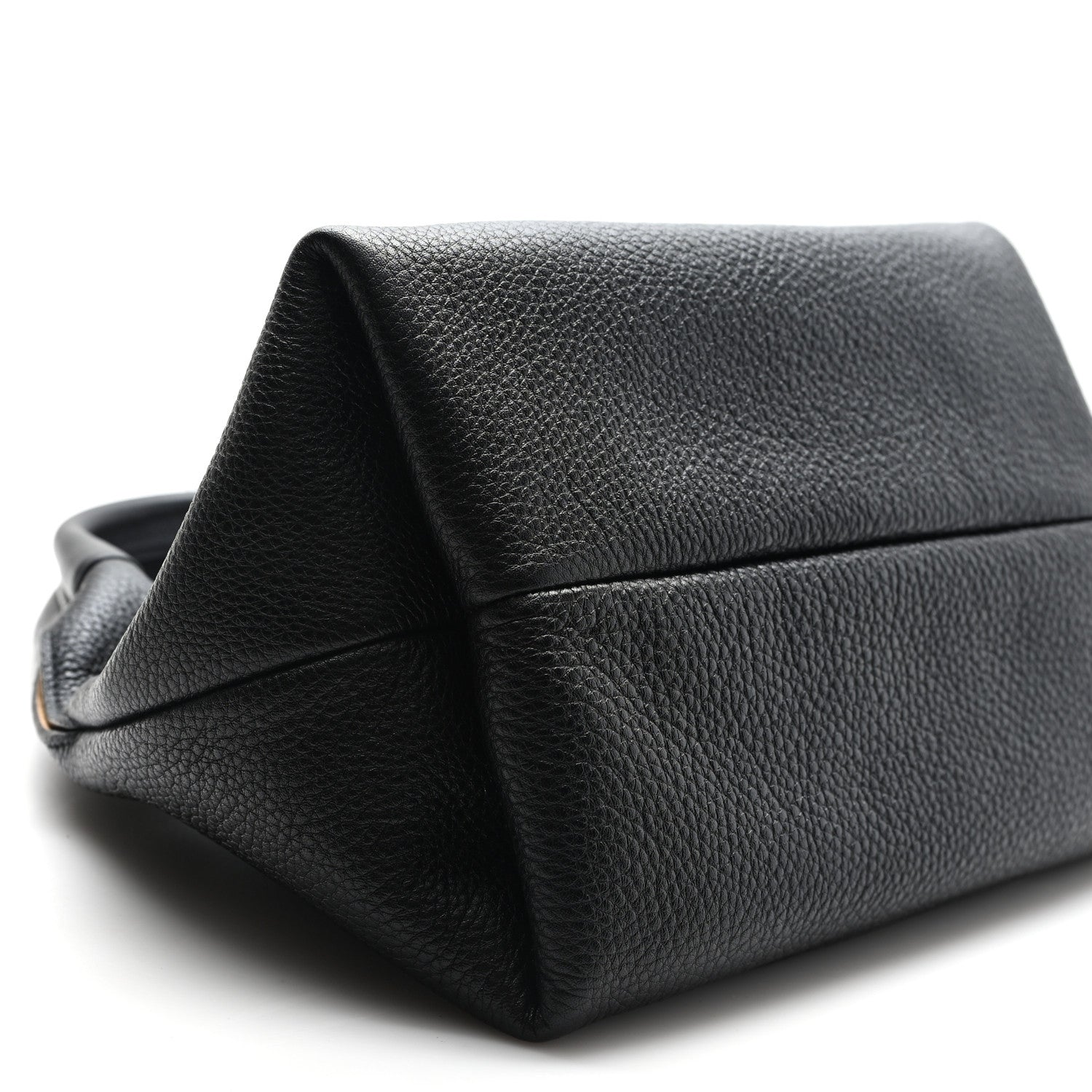 Gucci Grained Calfskin Softbit Medium Shoulder Bag Black 8 of 9