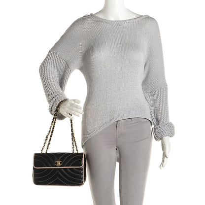 Chanel Lambskin Small Chevron Single Flap Black Beige 2 of 9