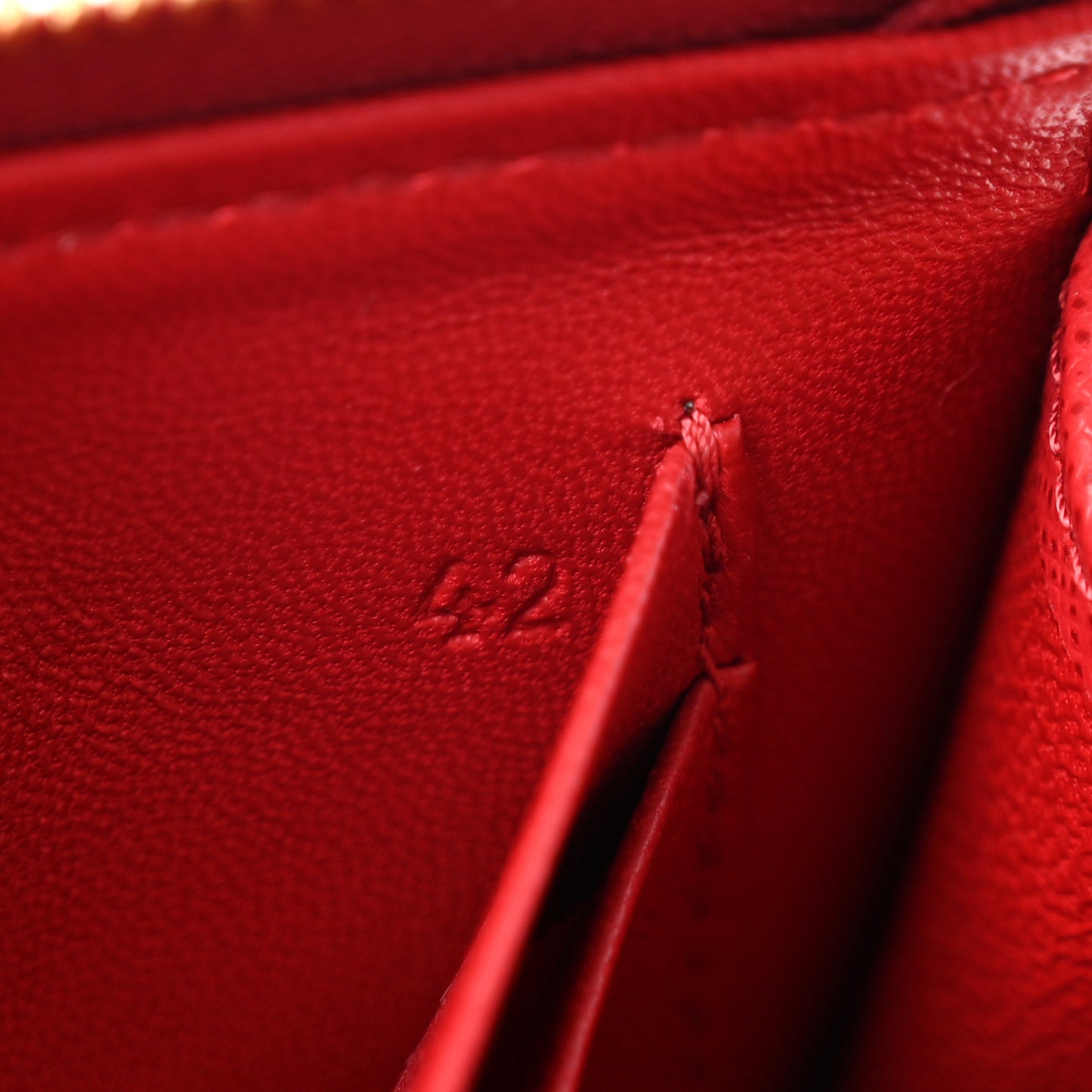 Saffiano Metal Zip Around Keychain Fuoco